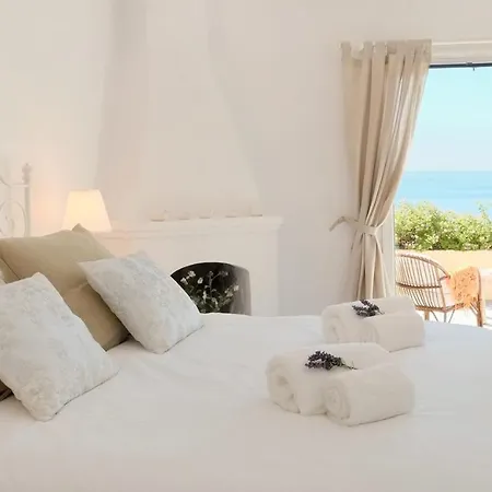 The Saints - Terrace House Villa Nisaki (Corfu)